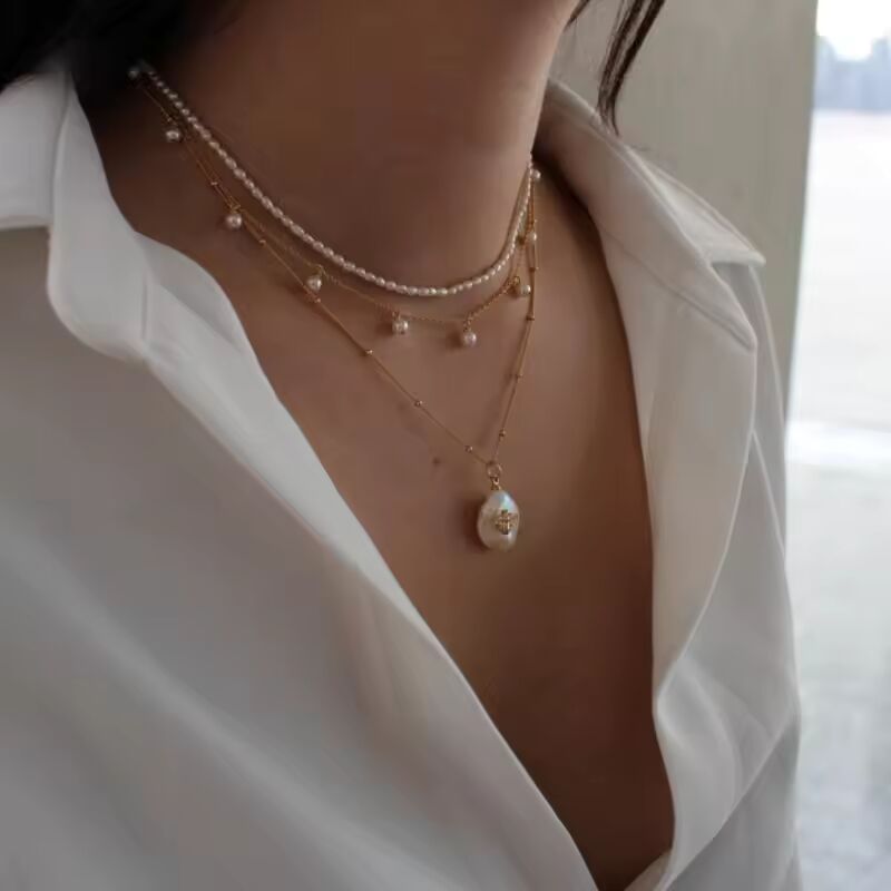 Vintage Style Dainty Freshwater Rice Pearl Necklace for Men and Women Minimalist Choker Necklace Layered Jewelry For Mom Gift